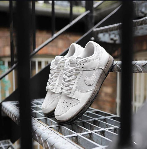 NIK.E SB DUNK LOW IRONSTONE