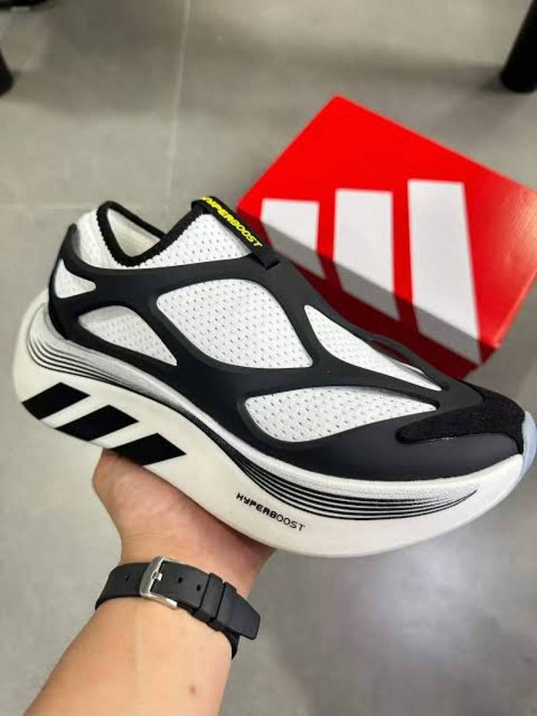 Adidaas Hyperboost Edge new black white