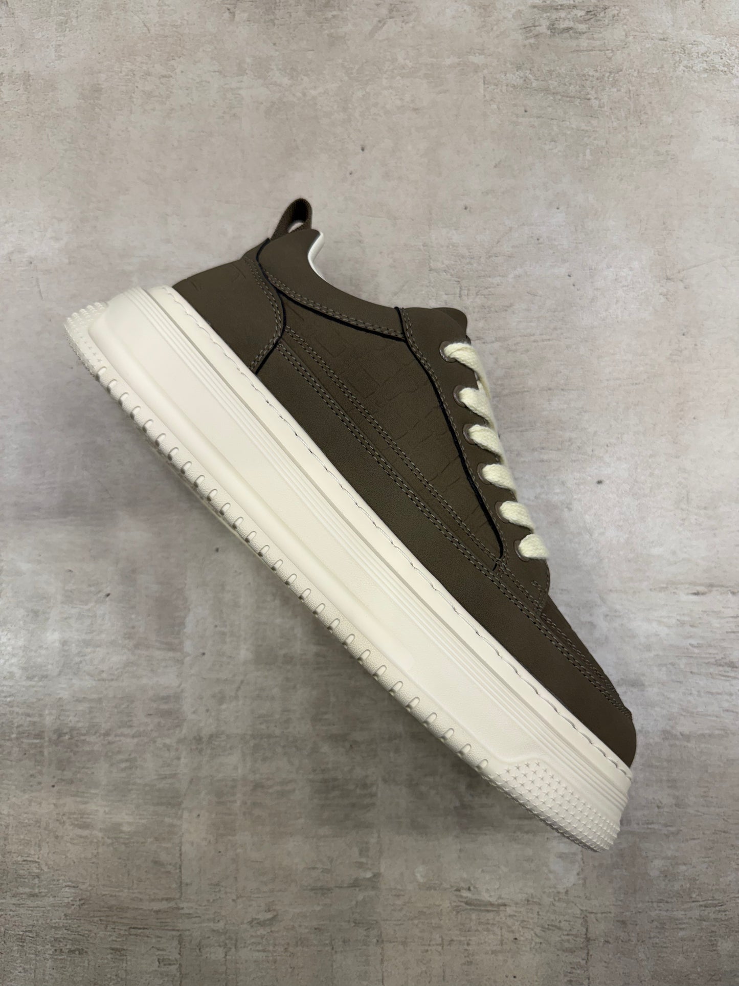 GOA IMP Green sneakers