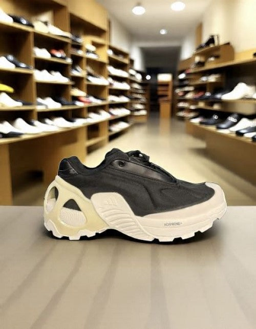 ADIDA.SS WONDER RUNNER BLACK BEIGE WHITE 2025