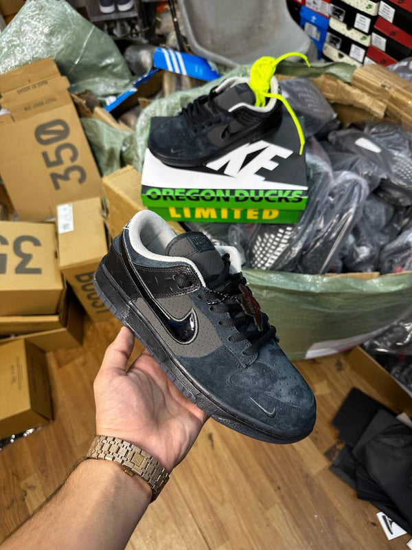 NIKKE SB DUNK LOW DUCK FEATHER BLACK UNIVERSITY OREGON