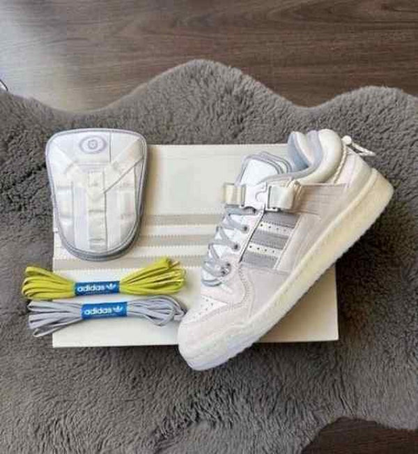 Addidas bad bunny forum cloud white