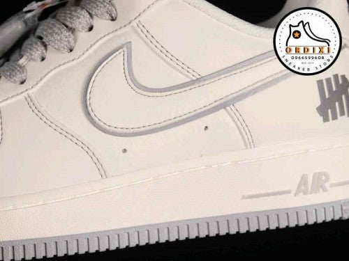 Undefeated x Nikee Air Force 1 07 Low Cream Light Grey