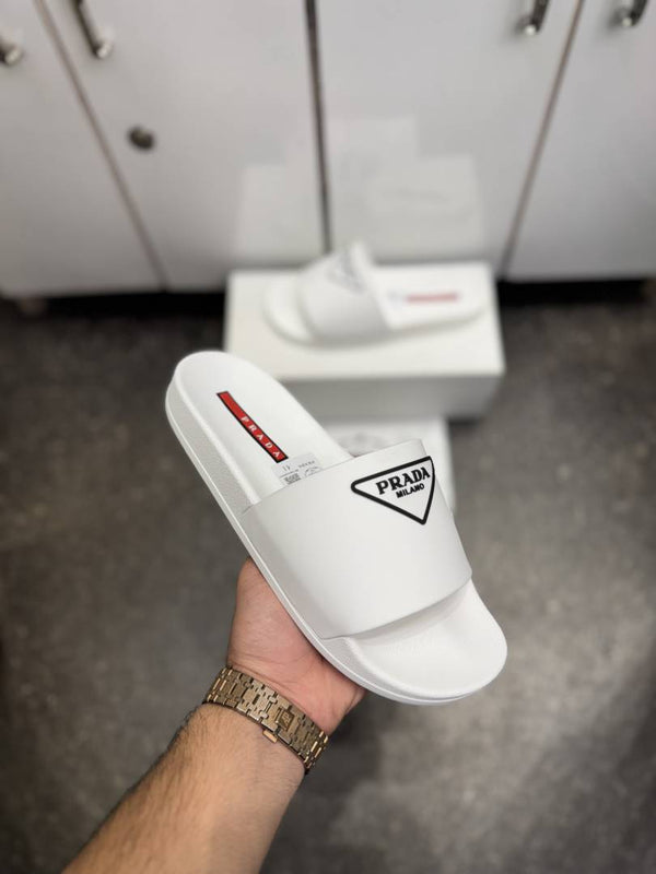 PRAD.A MILANO PREMIUM WHITE SLIDE 028