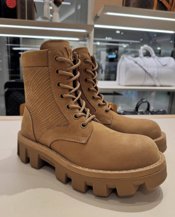 Loui.s vuitto.n LV Checker Ranger Boots Tan