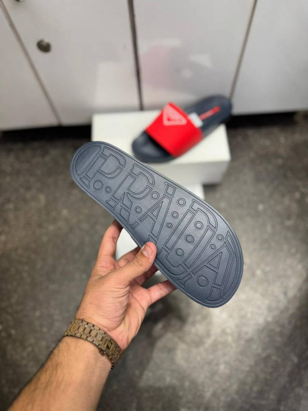 PRAD.A MILANO PREMIUM RED NAVY SLIDE 029