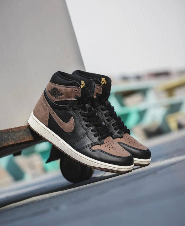 NIK.E AIR JORDAN RETRO 1 HIGH PALOMINO SEMI UA