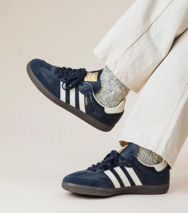 ADIDA.S SAMBA NAVY NIGHT GUM WOMENS FIX