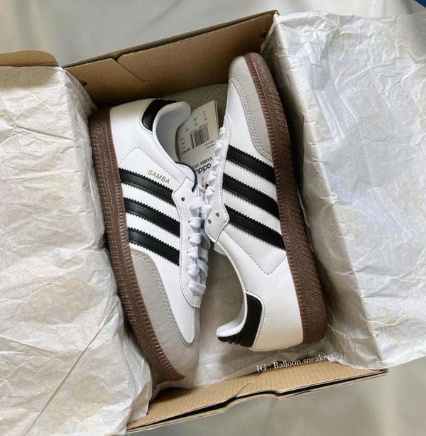 ADIDA.S SAMBA WHITE BLACK WITH KEYCHAIN WOMENS FIX
