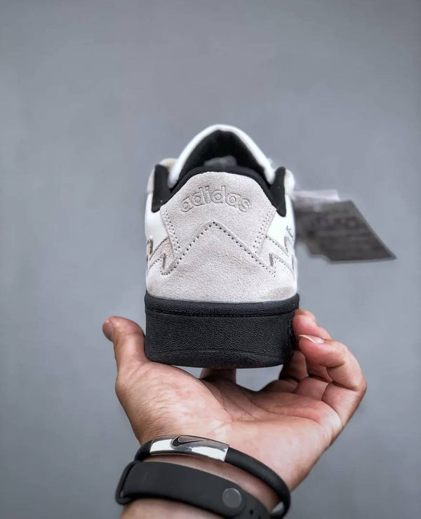 Adidaas Card AVD Suede White Black