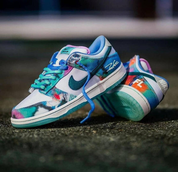NIK.E SB DUNK LOW FUTURA LABORATORIES