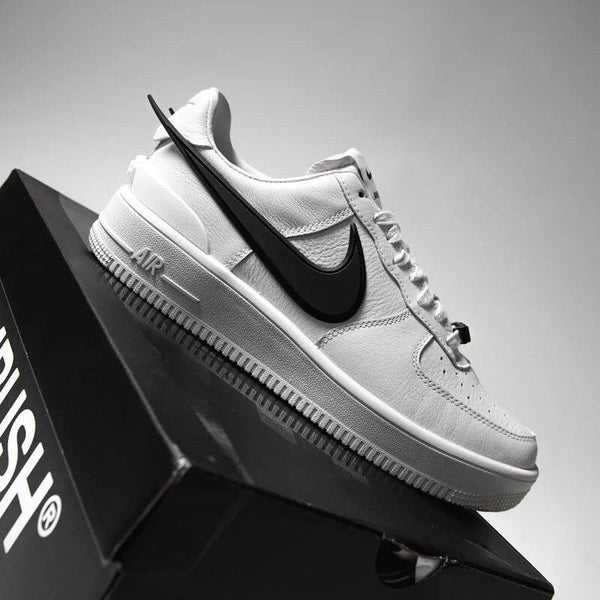 NIK.E AIRFORCE 1 AMBUSH WHITE