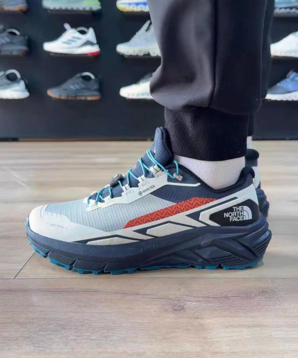 The North fac.e Vectiv Gore Tex blue