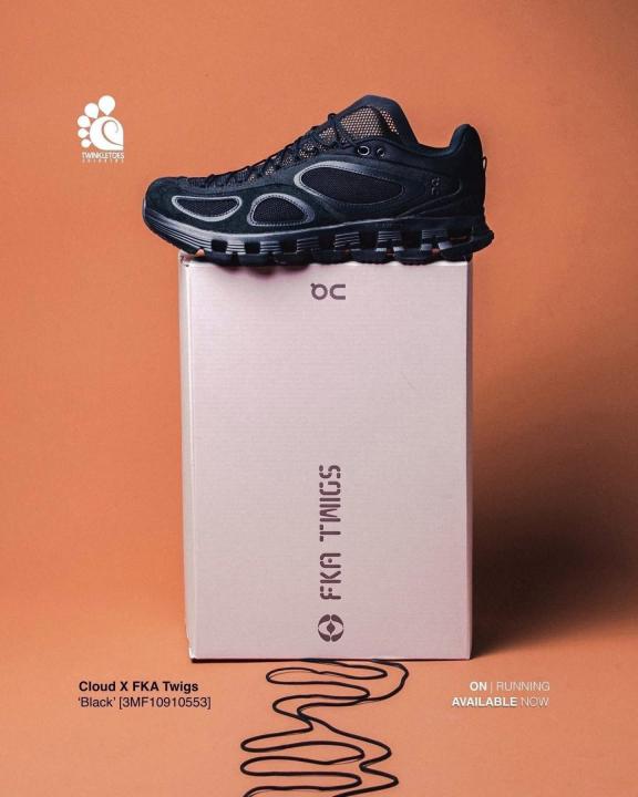 On Cloud X FKA Twigs edition all black