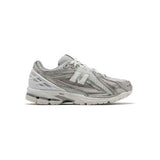 Neww Ballance 1906R Silver Metalic Sea Salt