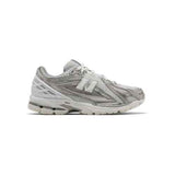 Neww Ballance 1906R Silver Metalic Sea Salt