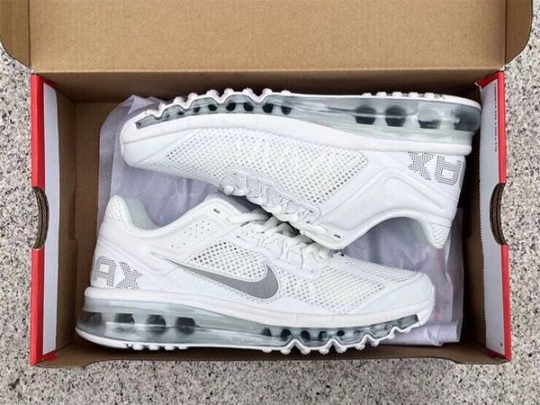 Nik.e Air Max 2013 Triple White