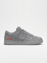 NIK.E SB DUNK LOW GREY X SUPREME
