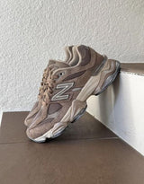 NEW BALANC.E 9060 MUSHROOM BROWN