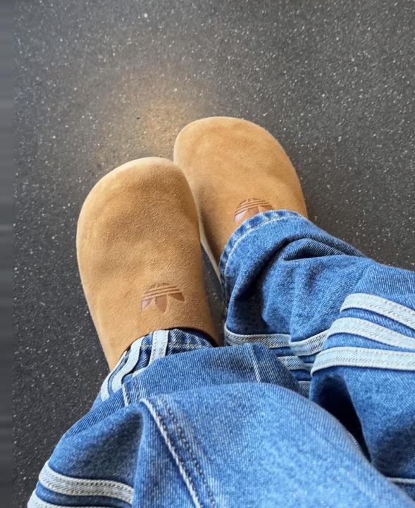Adida.s Adimule Tan