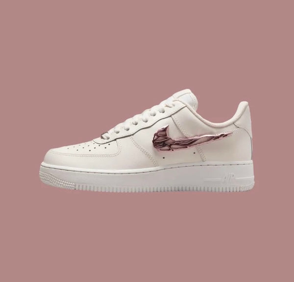 Nik.e Air Force 1 LX Molten Swoosh