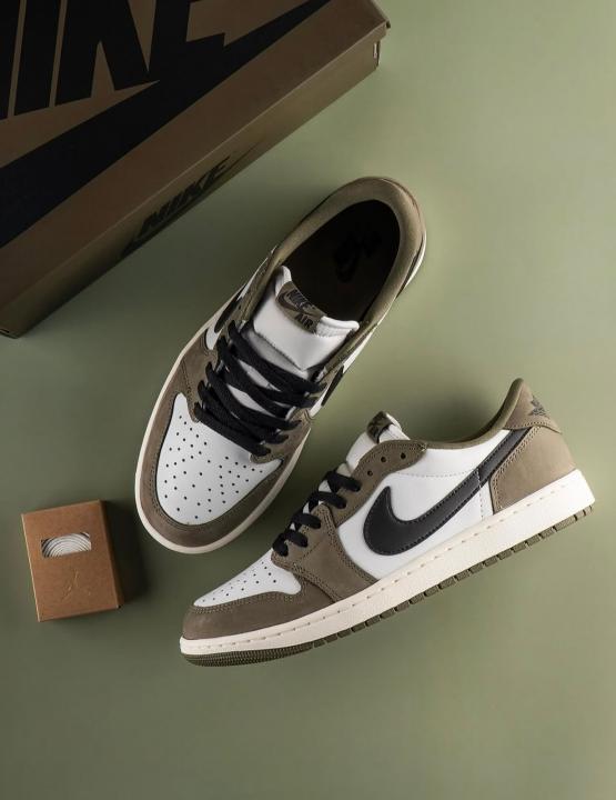 NIK.E AIR JORDAN 1 LOW OG MEDIUM OLIVE