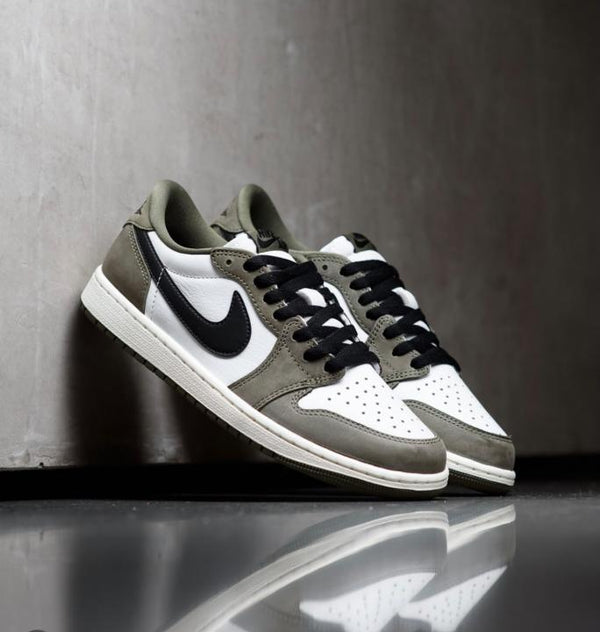 NIK.E AIR JORDAN 1 LOW OG MEDIUM OLIVE