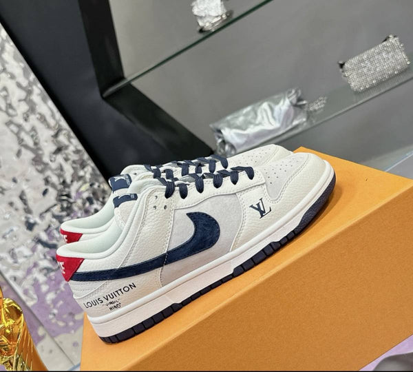 LOUI.S VUITTON X NIK.E SB DUNK LOW