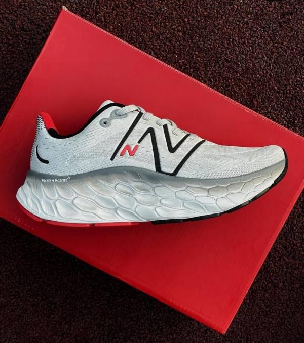 New Balanc.e NB Fresh Foam X More v4 Marathon Cushioned Running Shoes Grey