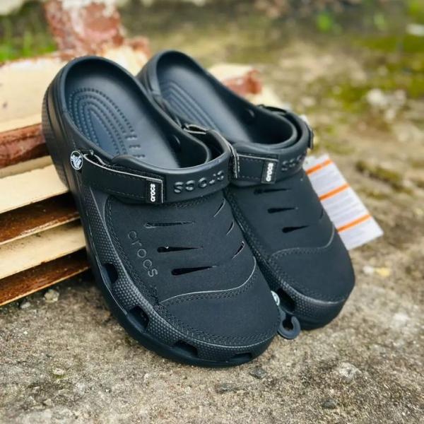Crocc s yukon clog black