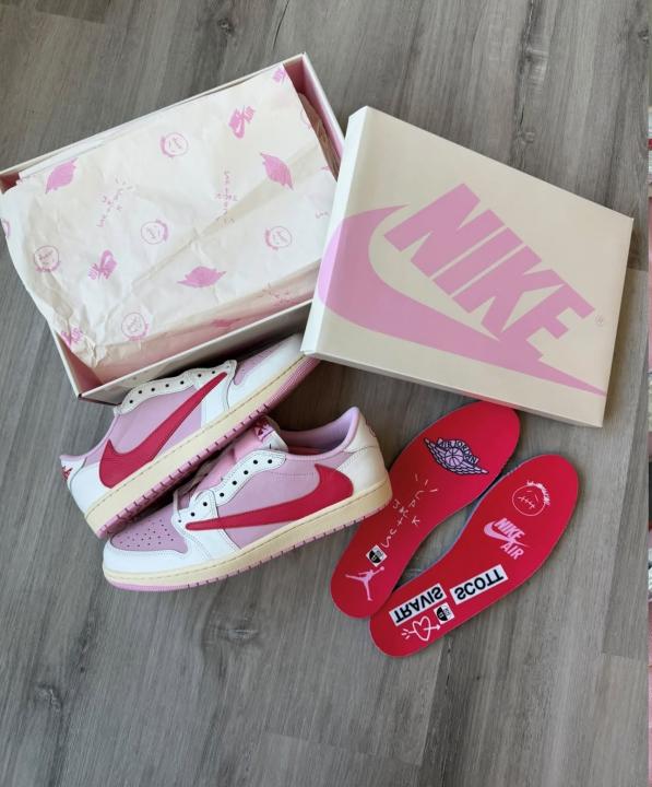 NIKKE AIR JORDAN 1 TRAVIS SCOTT TROPICAL PINK