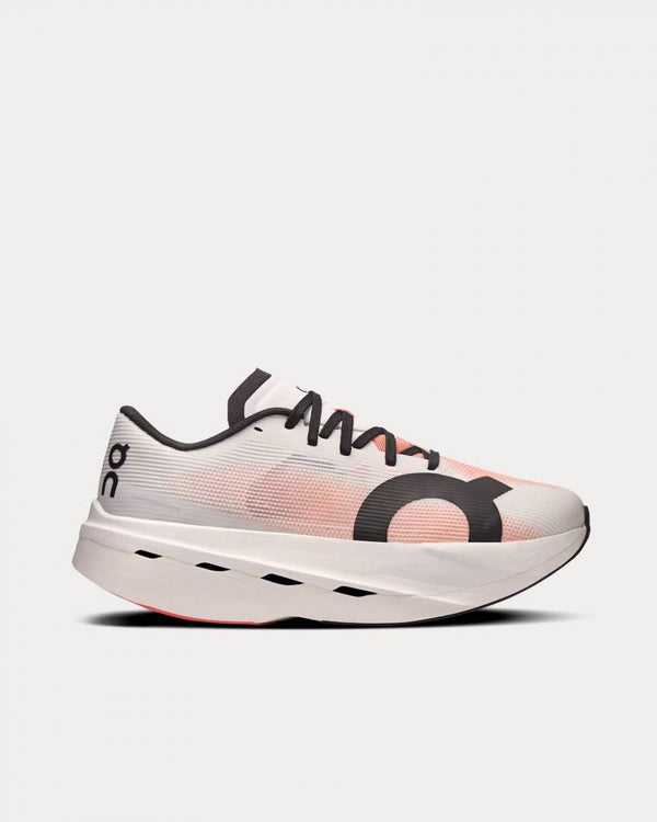 On CloudBoom Volt white orange