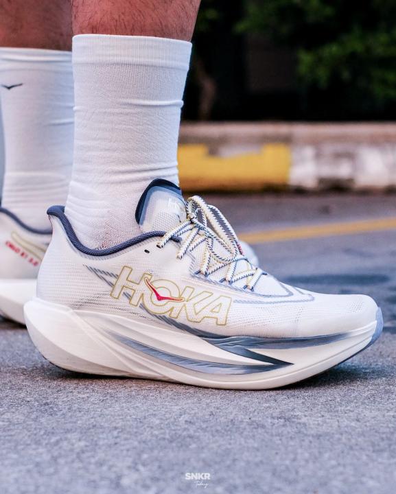 Hoka Cielo X1 3.0 in Alabaster  Yellow Gold