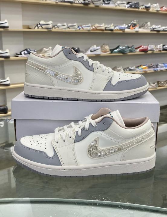 Nikke Air Jordan 1 Low Sail Soft Pearl