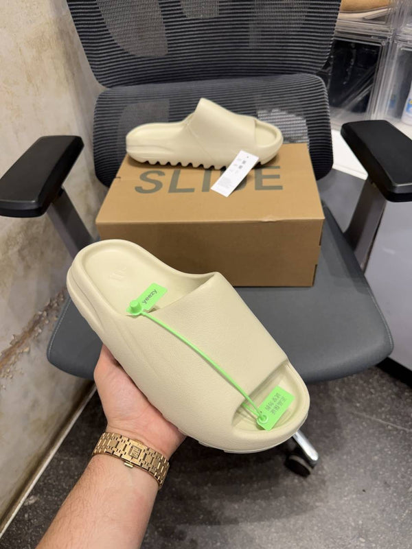 Adidaas Yeezy Slide Bone White UA Quality With Tag  Butter Papar Og Box.