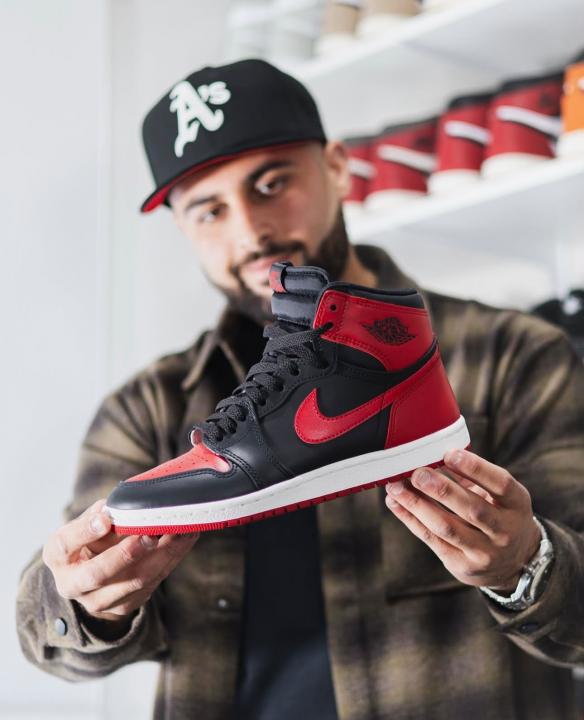 NIKKE AIR JORDAN RETRO 1 85 BRED