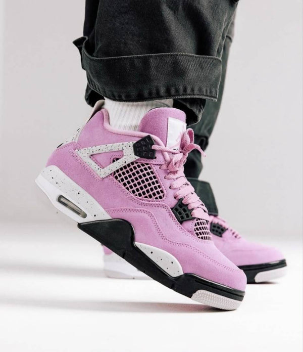 NIKKE AIR JORDAN 4 ORCHID PINK
