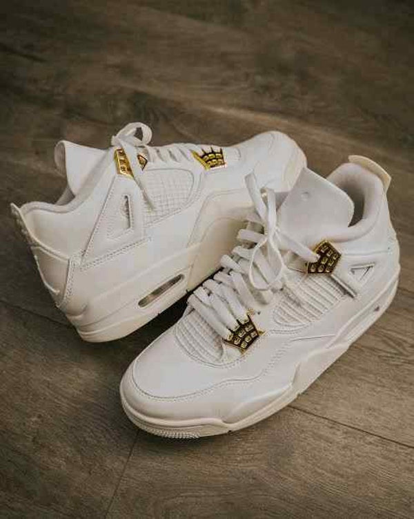 Nikee Air Jordan 4 Retro Metallic Gold