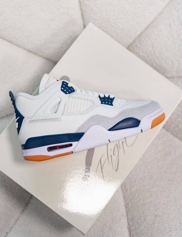NIKKE AIR JORDAN 4 SB NAVY
