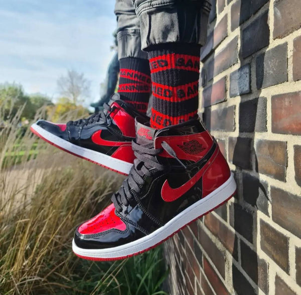 NIKKE AIR JORDAN 1 HIGH OG PATENT BRED GLOSSY