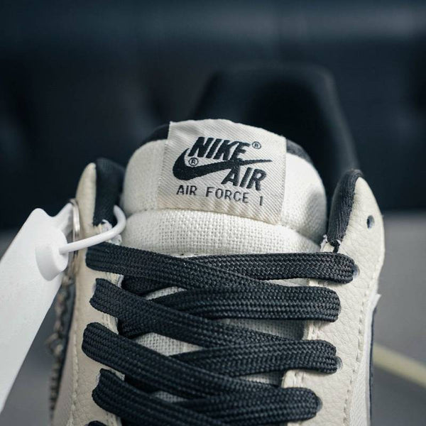 NIKKE AIRFORCE 1 BEAR