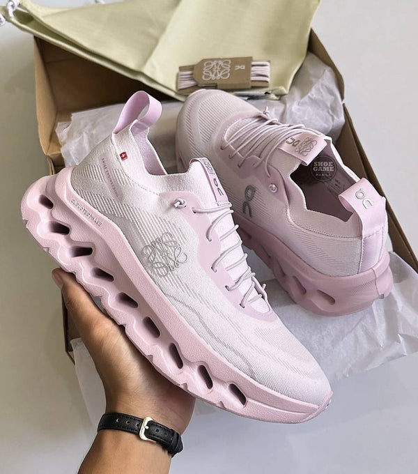 Loewe X On Cloudtilt Running Pink
