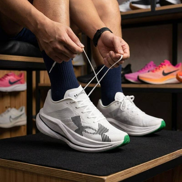 Under Armou Velociti Elite 3 white Green running shoe