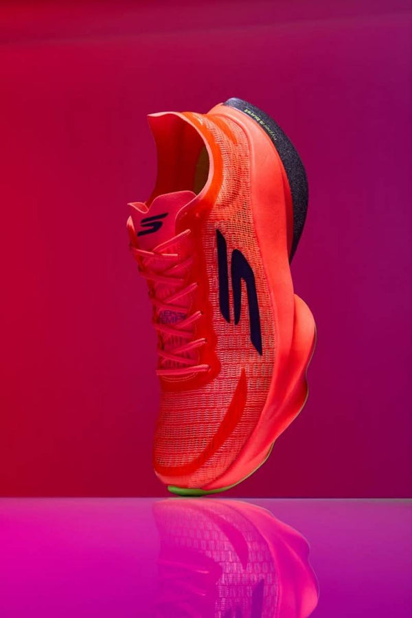 Skecherr SKX Aero Tempo running shoe
