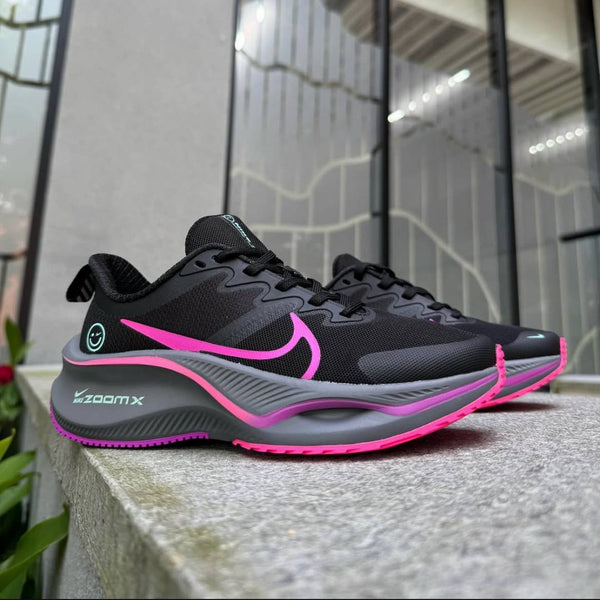 Nik Zoom X Smiley Black Pink