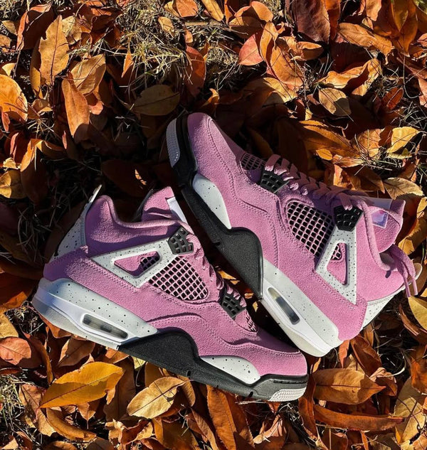 NIKKE AIR JORDAN 4 ORCHID PINK