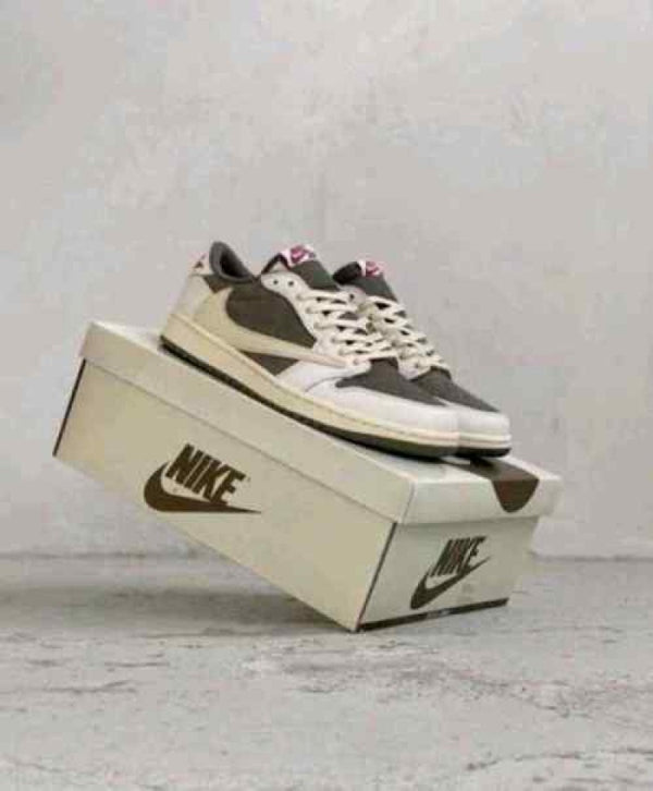 Nikke Air Jordan 1 Low Travis Scott Reverse Mocha