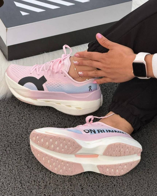On Cloudboom Max Pink Running Pink