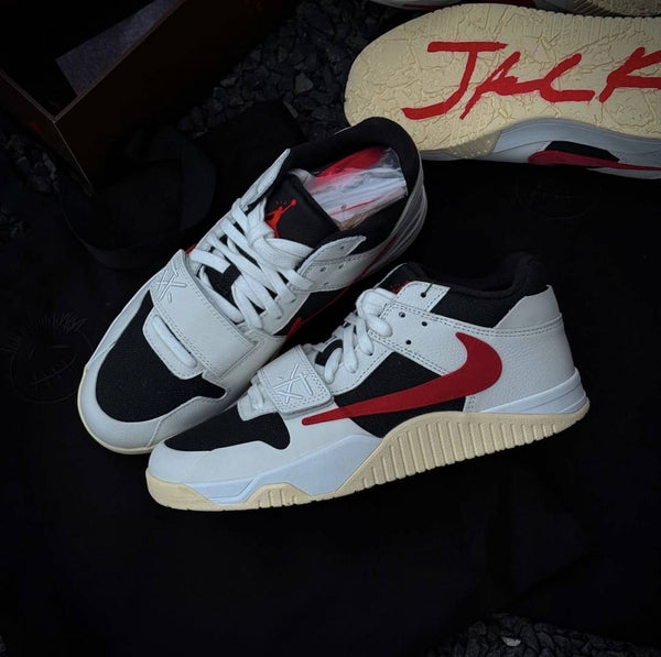 NIKKE AIR JORDAN JUMPMAN JACK TRAVIS SCOTT UNIVERSITY RED