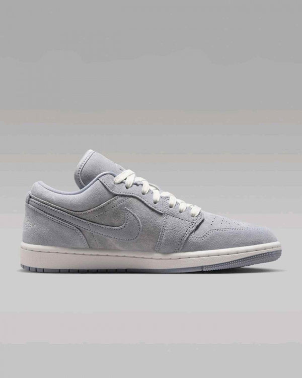 Nikke Air Jordan 1 Low Obsidian Mist